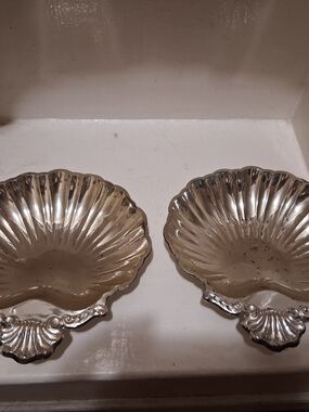 Pair Vintage Raimond Japan Silver Plated Footed Shell Dishes